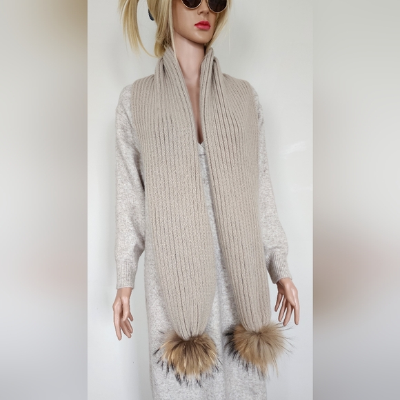 Real fur pom pom knitted oversized wide soft scarf - Picture 2 of 9
